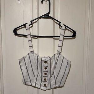 Cropped white and black striped shirt